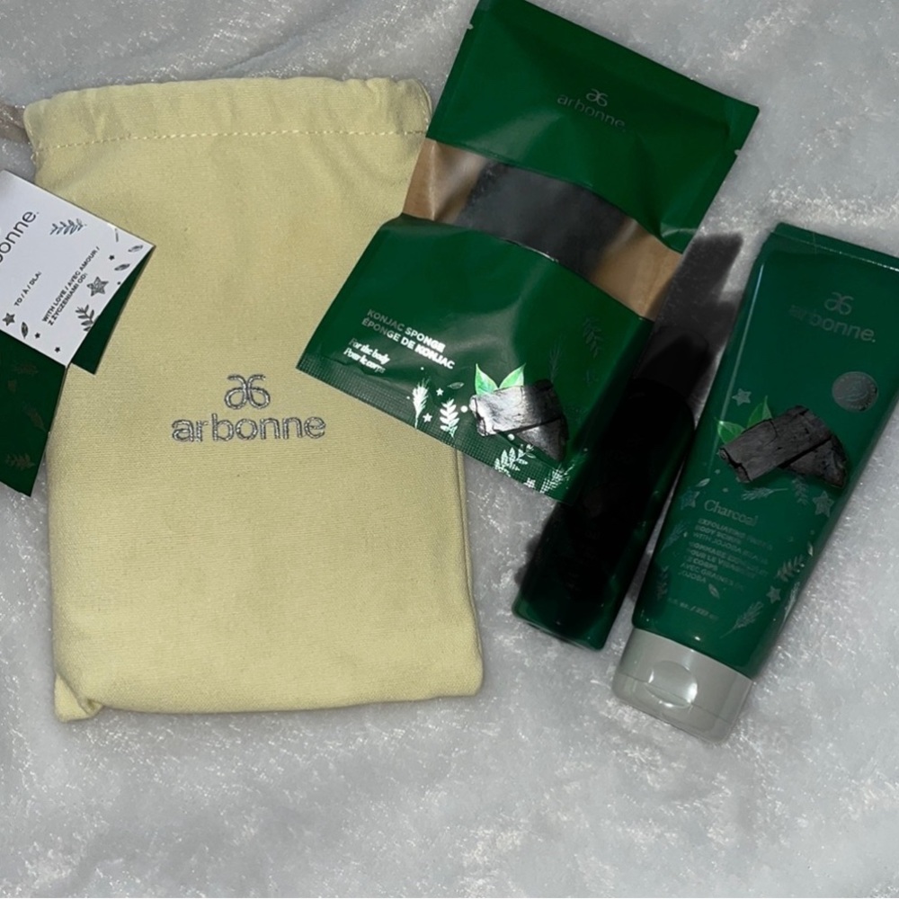 Arbonne Holiday gift set Charcoal bath and body set